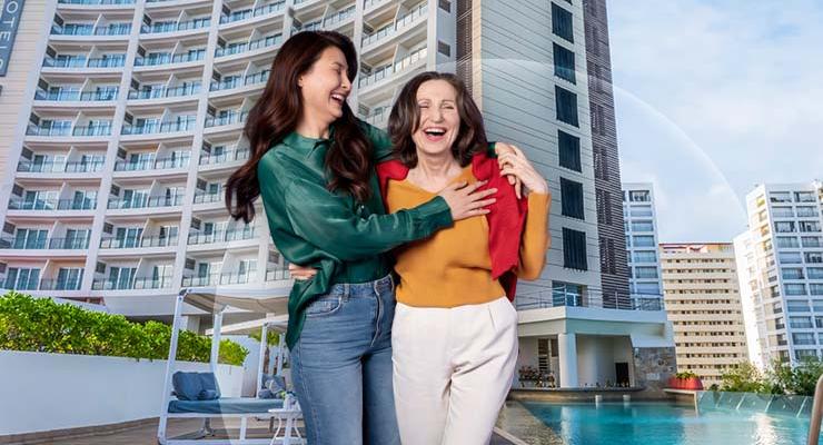 CELEBRATE MOM WITH A TRIP Krystal Urban® Cancún & Beach Club CELEBRATE MOM WITH A TRIP Krystal Urban® Cancún & Beach Club