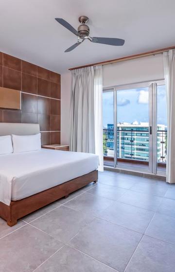 Krystal Urban® Cancún & Beach Club Krystal Urban® Cancún & Beach Club