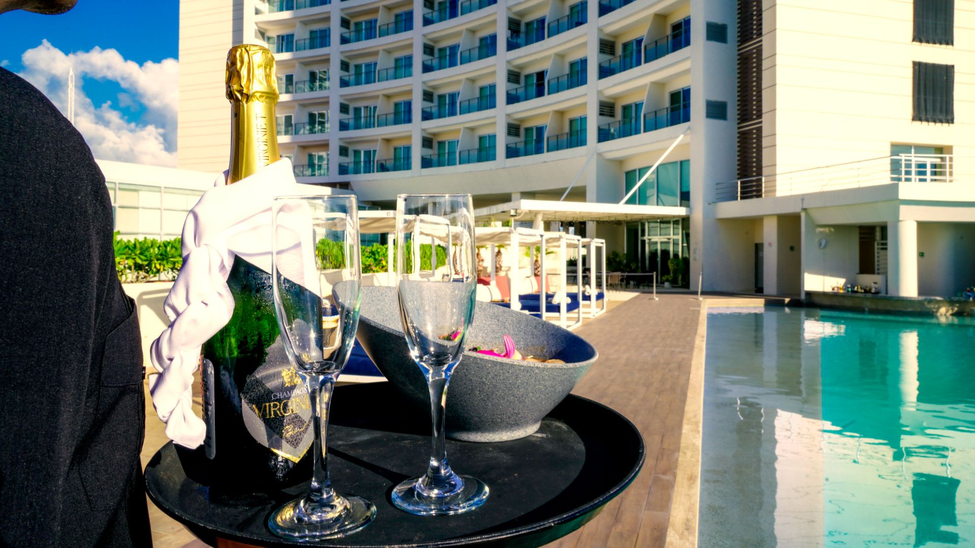  Krystal Urban® Cancún & Beach Club 